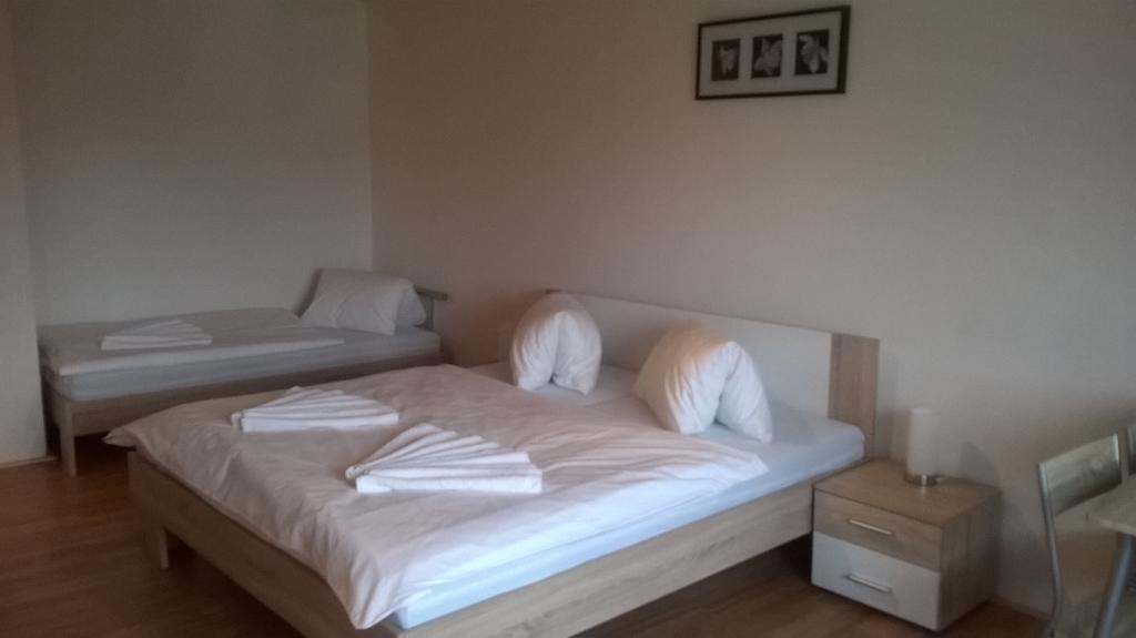 Penzion U Slunce Jaroměř Zimmer foto